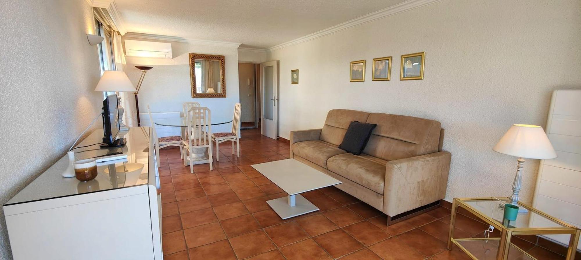 50 M Cocoon Of With A Common Shared Pool Appartement *